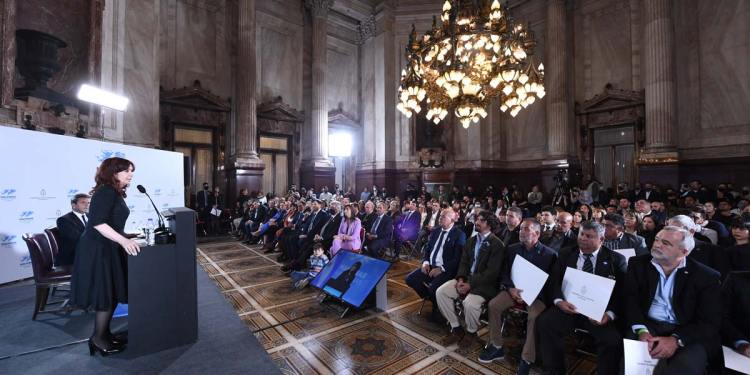 “Malvinas fue el punto final del partido militar”