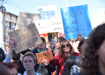 Limitar los discursos de odio y recuperar la Ley de Medios