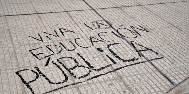 ¿Sabías por qué tu hija, tu hijo, no tiene profe de Lengua?