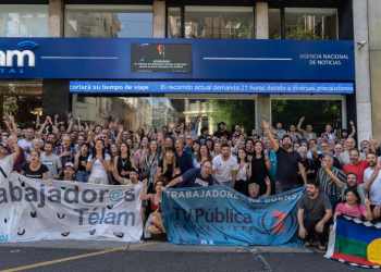 Milei interviene los medios públicos de la Argentina