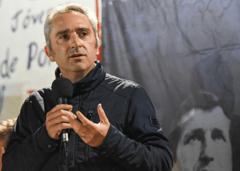 Larroque: “Hay sectores que empiezan a sumergirse en la pobreza”