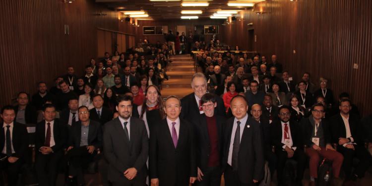 “China y América Latina deben defender juntos los intereses del Sur Global”