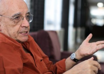 Sader: “Brasil y Argentina nunca estuvieron tan distantes”