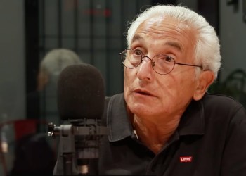 Una “nueva alienación” para resistir al mundo de los algoritmos y la brutalidad de Milei