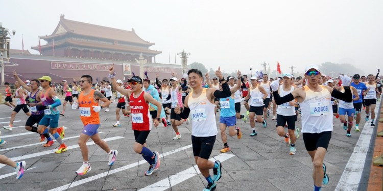 Correr en China, la otra pasión de multitudes