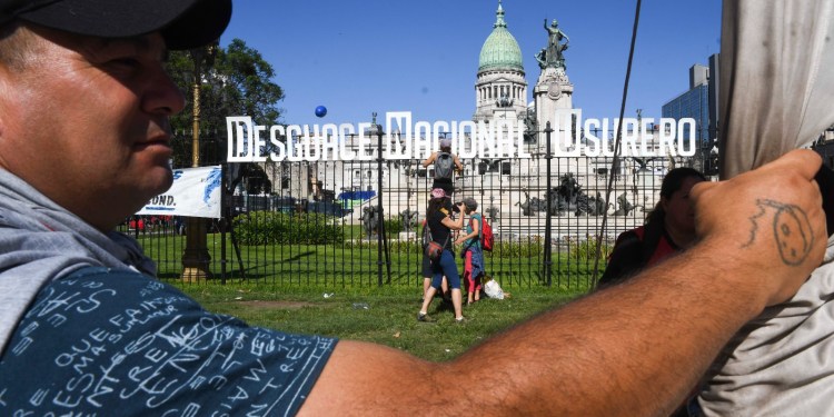 El trabajo sin derechos y la dictadura del capital