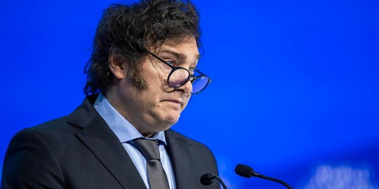 Milei en baja y el peronismo en rodajas