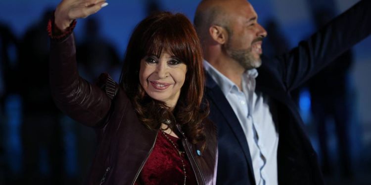 “Me quieren presa o muerta, pero no podrán evitar que vuelva el pueblo”