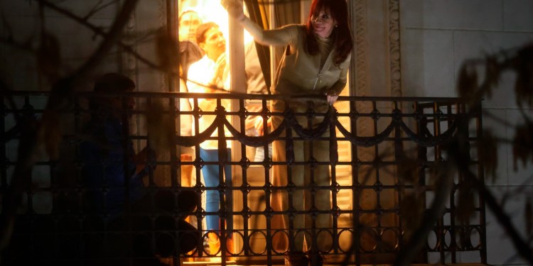 Máximo: “A Cristina no le perdonan la distribución del ingreso”