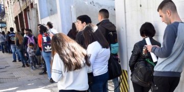 Desempleo joven en tiempos de Milei: No hay presente, no hay futuro