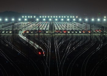 La locomotora china anda más rápido