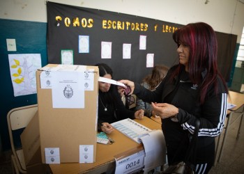 Paliza en la provincia de Buenos Aires: Fuerza Patria, 13 puntos arriba de LLA