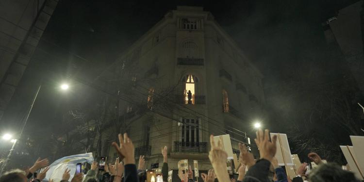 Amor con amor a Cristina se paga