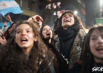 Amor con amor a Cristina se paga