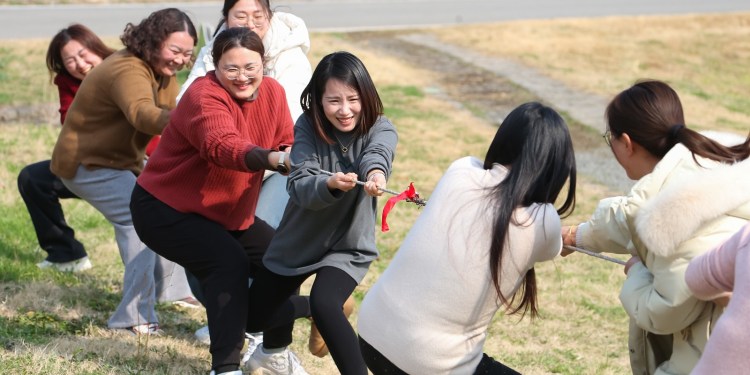 Las mujeres chinas sostienen la mitad del cielo