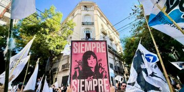 “La memoria se defiende luchando”, el documento de una marcha histórica