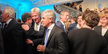 El derrumbe de las inversiones y la mentira del “Argentina Week”