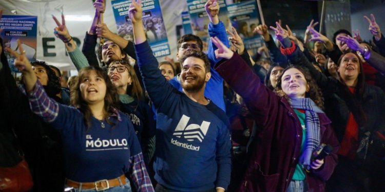 Son los pibes, los soldados de Cristina