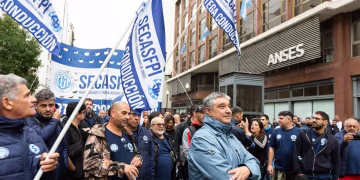 Ortega: “Para quitar derechos laborales no pierden un segundo”