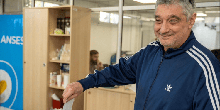 Carlos Ortega fue reelecto: “Voy a seguir representando a la organización que amo”