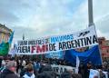 Fuera ingleses de Malvinas, fuera FMI de la Argentina