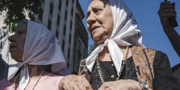 Sara Mrad: “Hay que plantarse en la calle como corresponde”